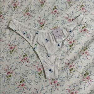 Auden White Thong with Blue and Green Floral Design